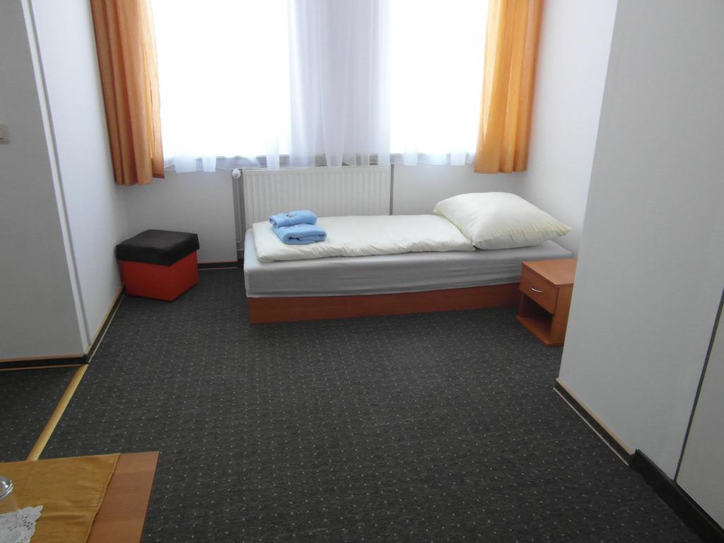 Pension "Am Wald" Lautenthal Szoba fotó